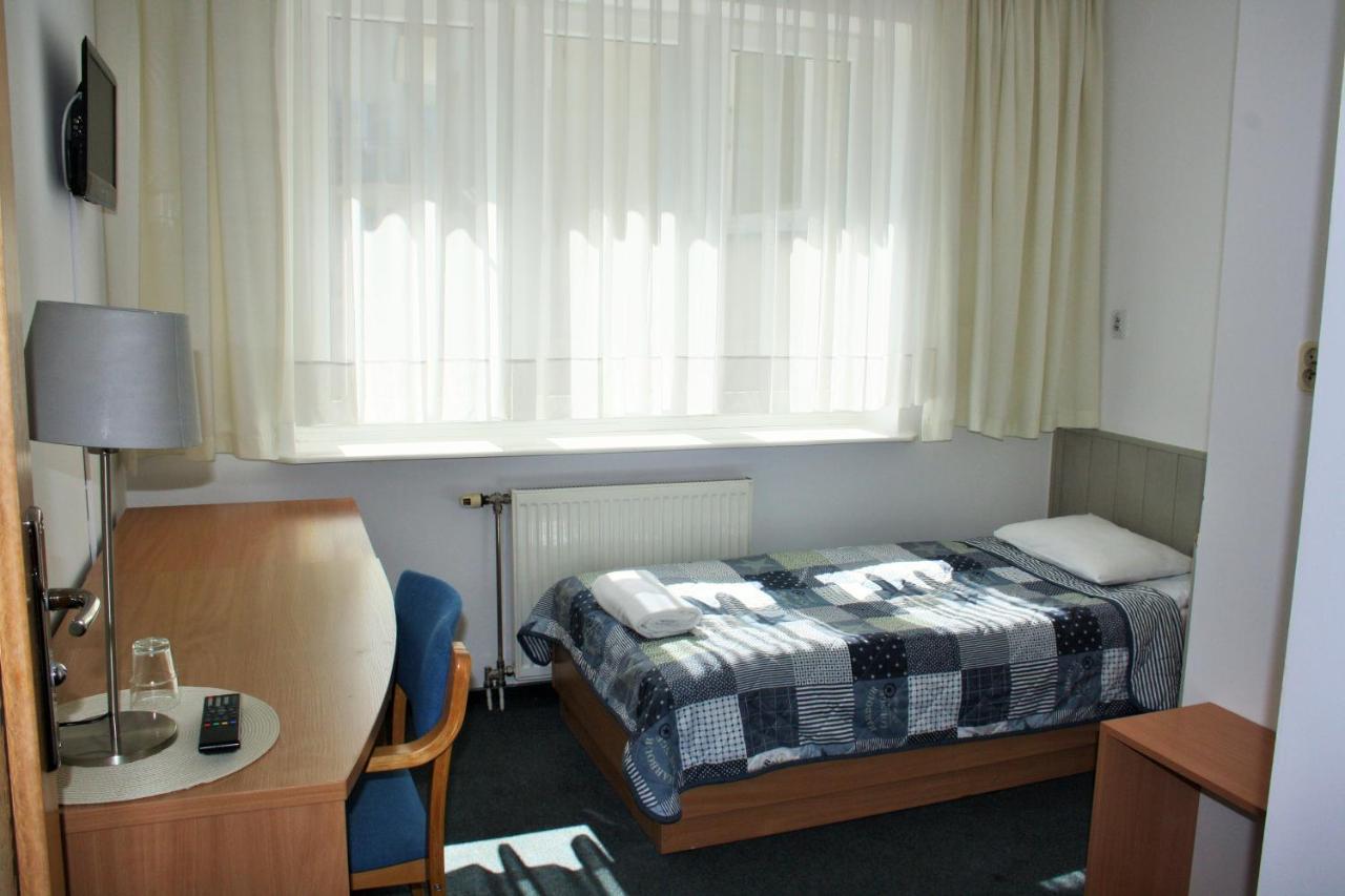 Hotel Dom Polonii Ostróda Szoba fotó